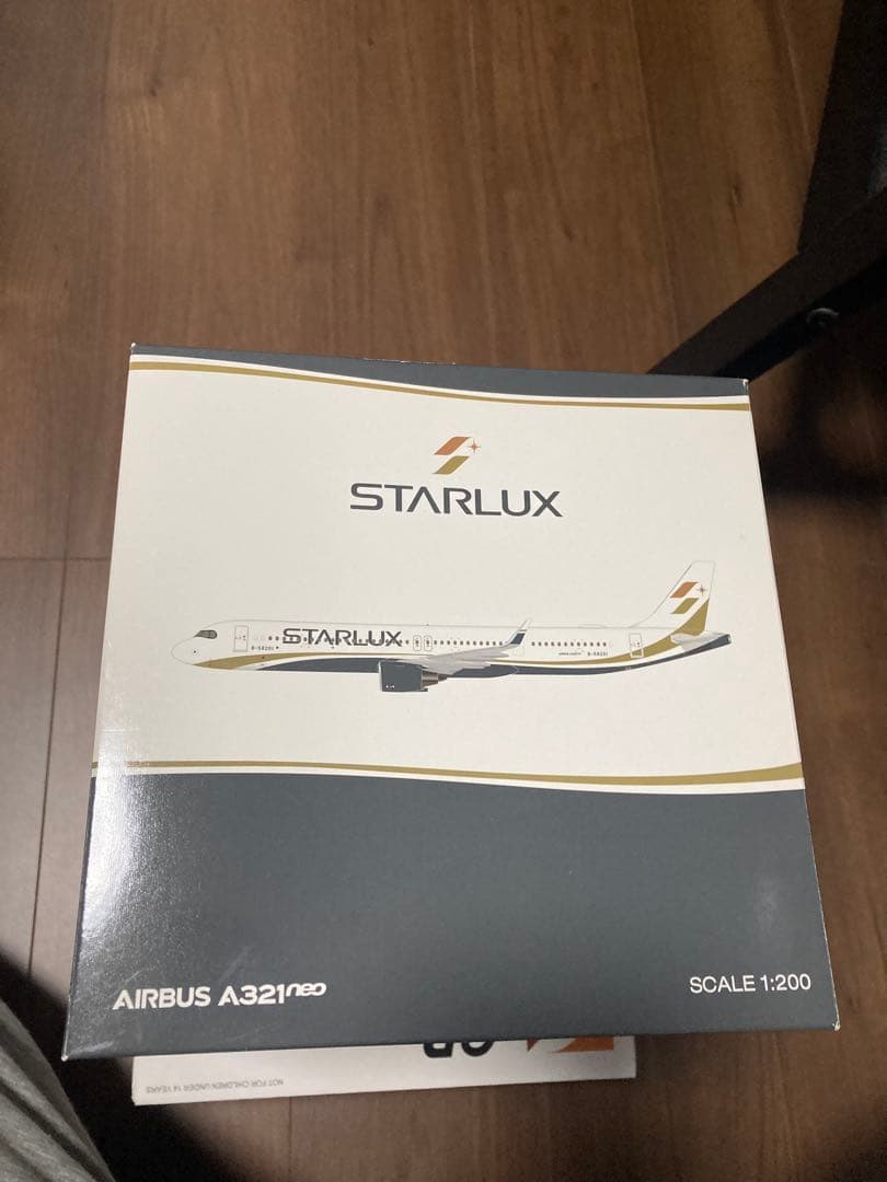 c*n様 レア品‼️STARLUX A321 航空機モデル