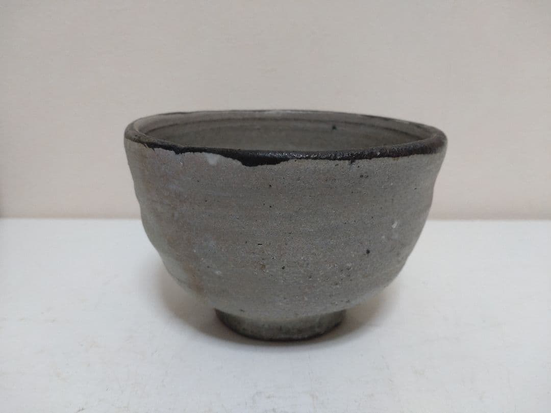 西岡小十 唐津皮鯨茶碗 共箱 共布 栞 茶道具