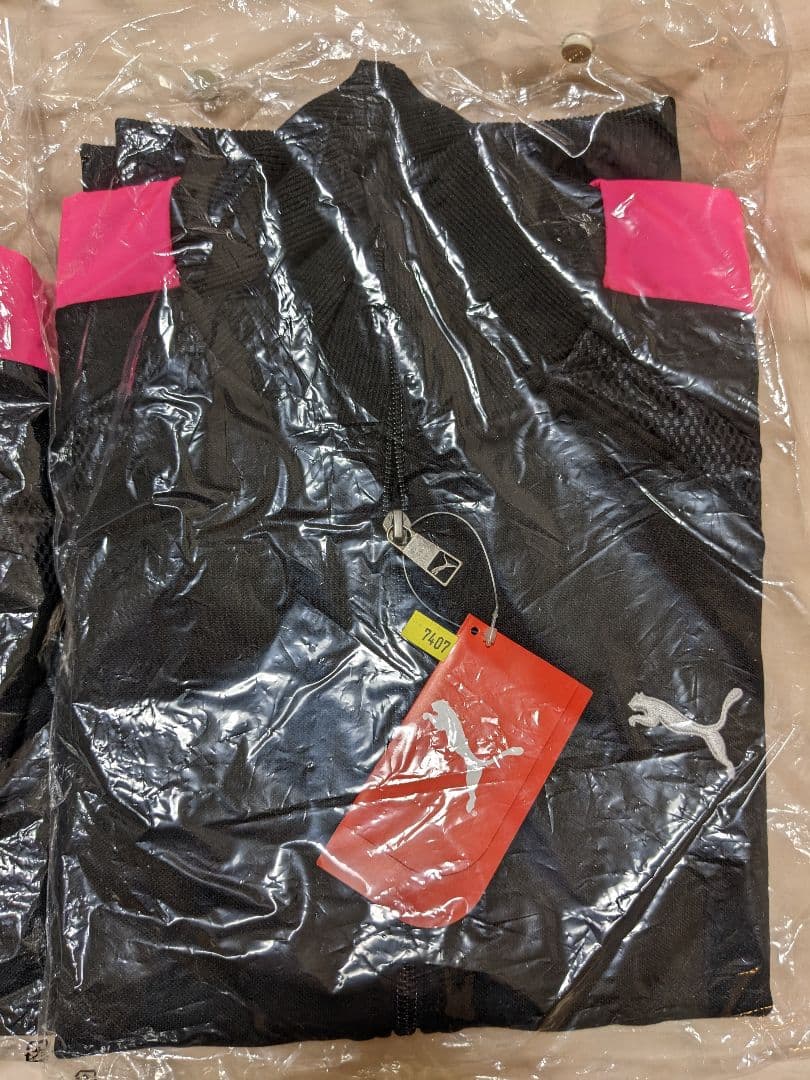 値下げ！2着セットPUMA ネオンカラー Lサイズ 黒/ピンク P47407