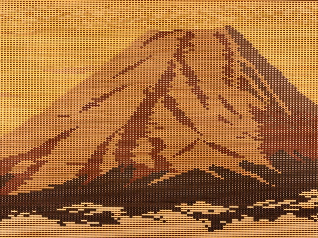 【真作】　BK277　塩澤正信 「 赤富士 」　組子工芸　希少木　黄布　タトウ