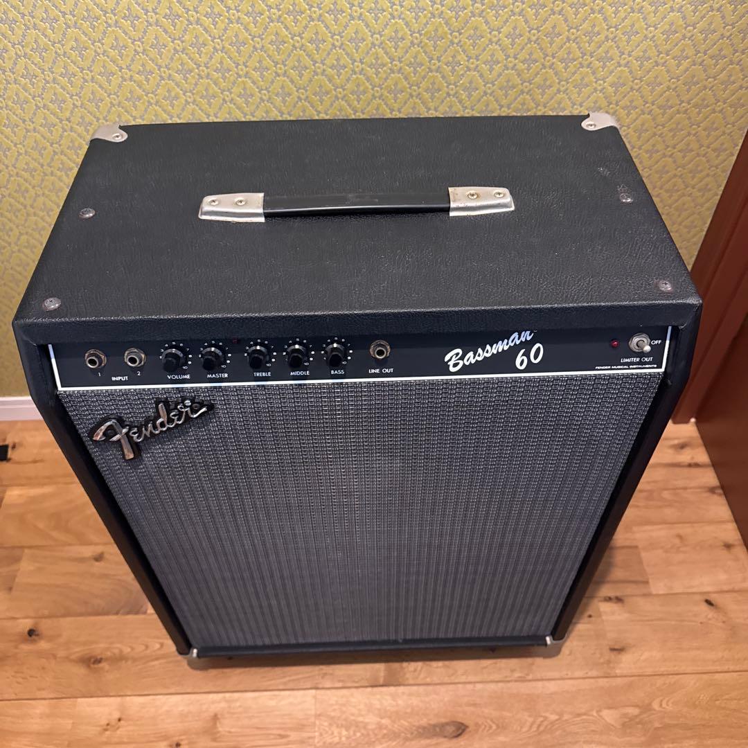 正常動作品 Fender Japan BASSMAN 60 BM-60 ベース用
