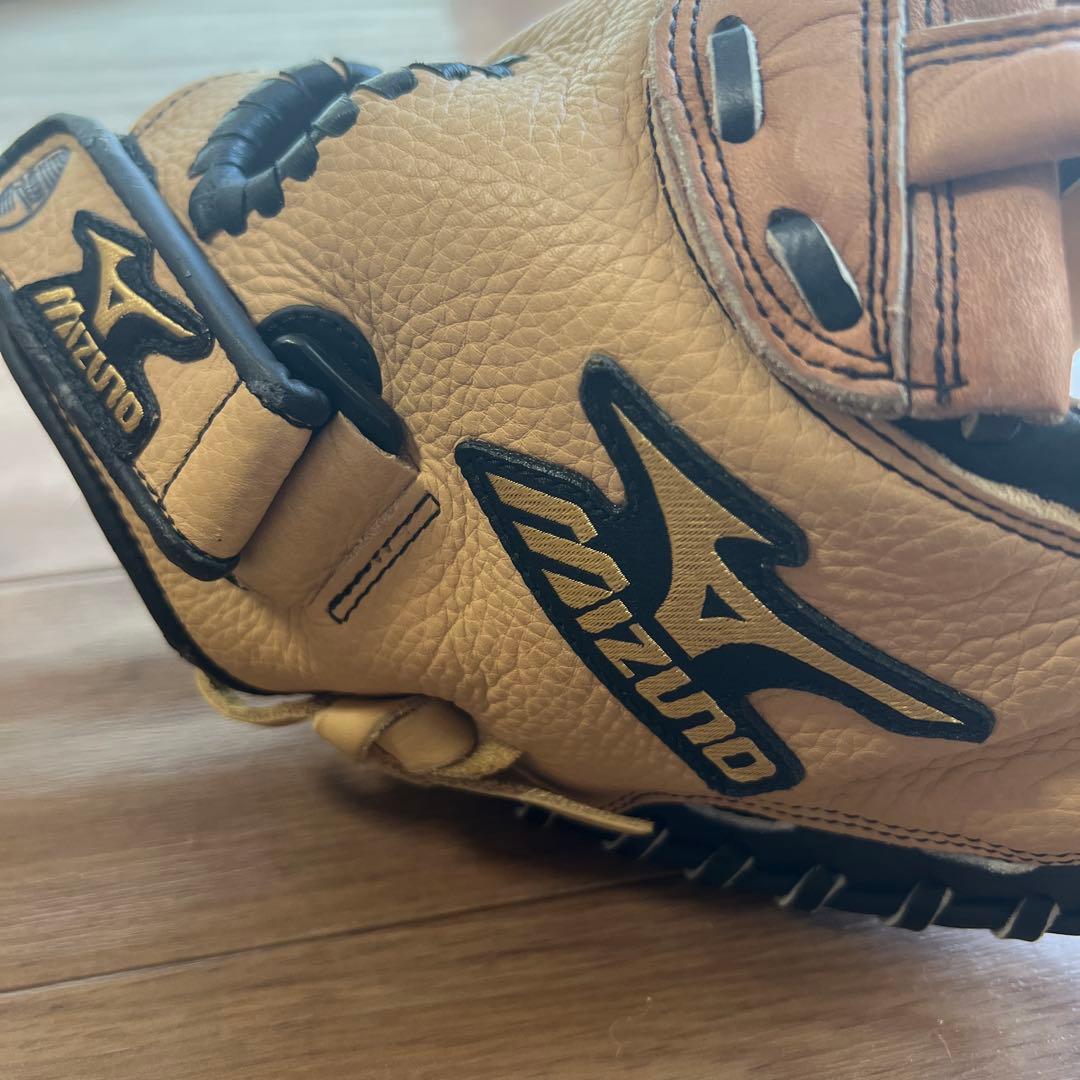 野球　キャッチャーミット　右