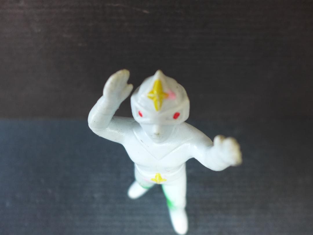 時代物　ミラーマン　小型ソフビ　フィギュア　円谷プロ刻印入り 　昭和レトロ