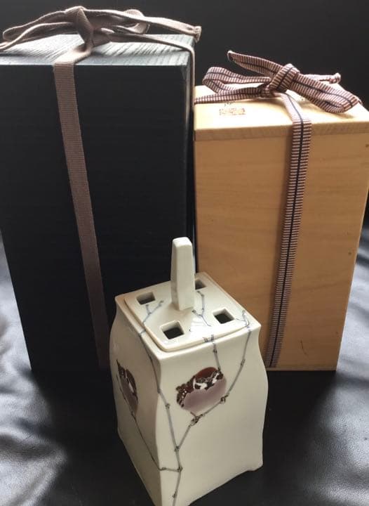 売り切り　逸品　九谷焼　人間国宝候補　武腰潤　雀の香瓶　稀少な二重箱　共箱