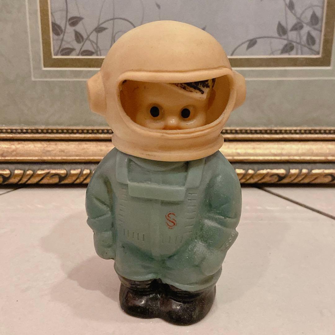 ソフビ　昭和レトロ　宇宙飛行士　貯金箱