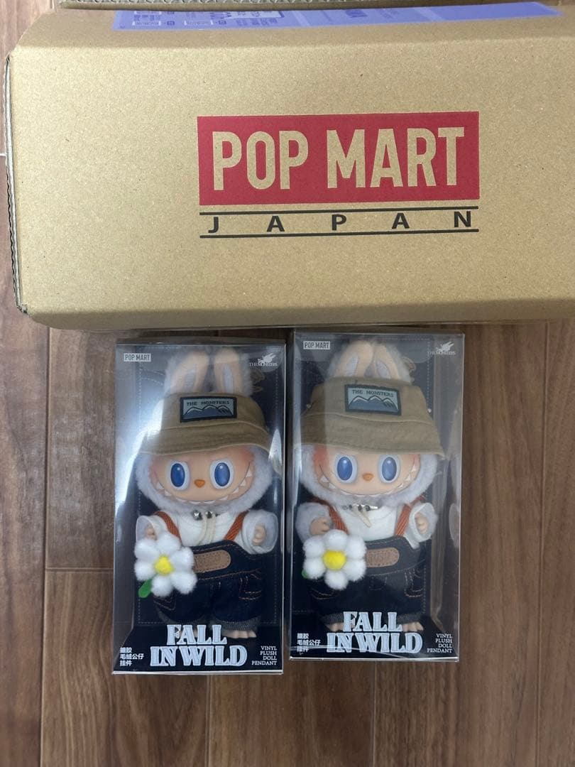 POPMART ラブブ　FALL IN WILD ぬいキー 2体セット