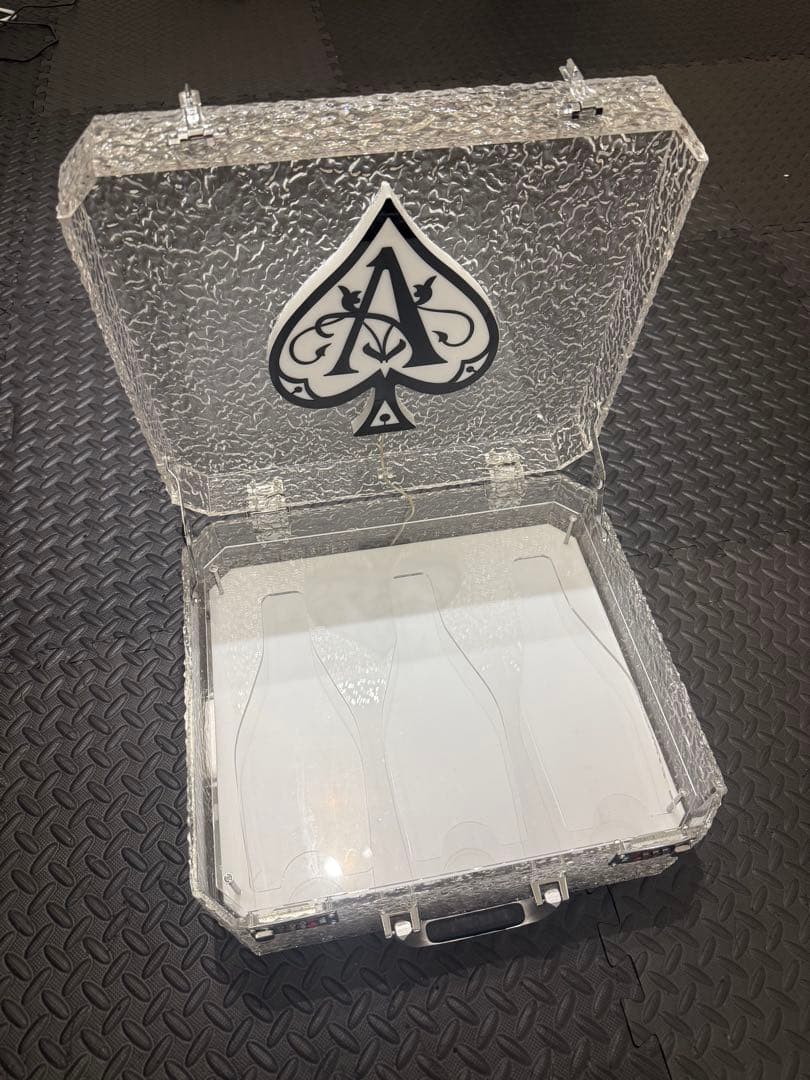 【アルマンド信号機クリスタルケース】アタッシュケース