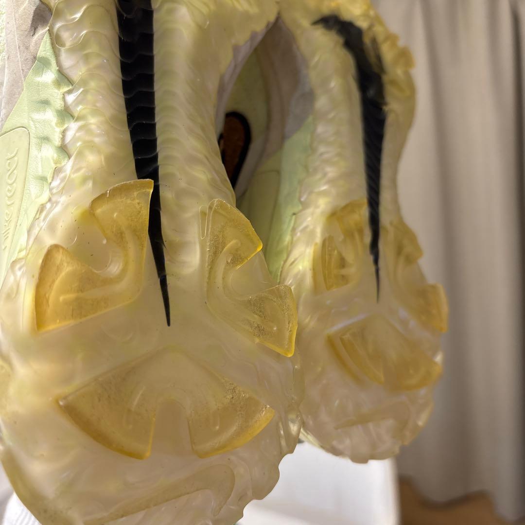 ナイキ エア ズーム インフィニティ ツアー NRG