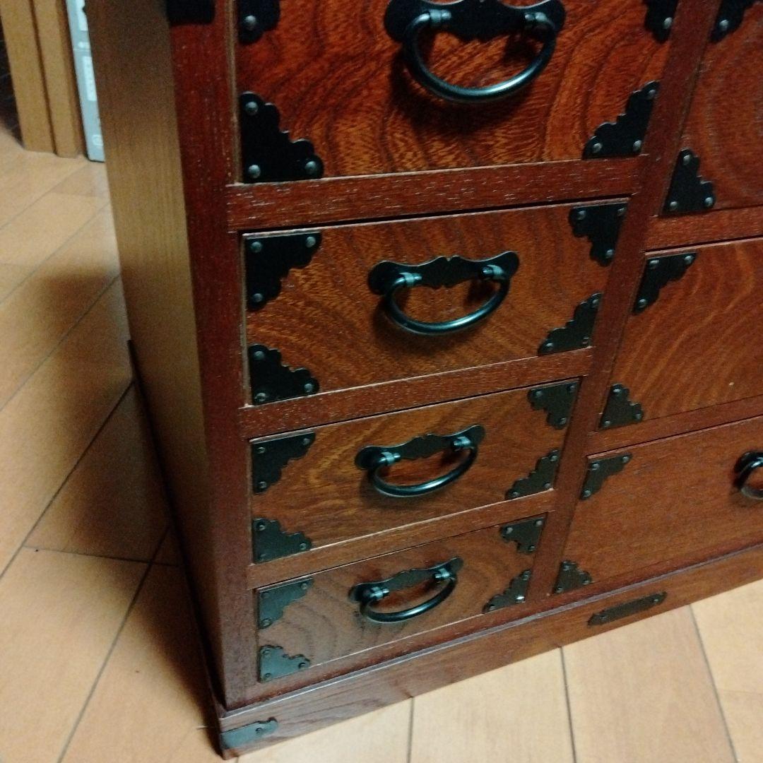 【美品】伝統的な日本の木製タンス 7引き出し