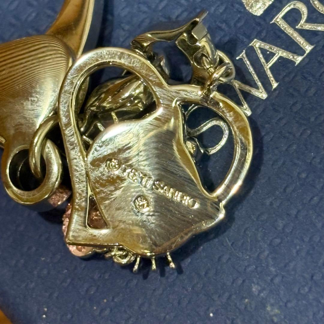 HELLO KITTY　スワロフスキー　キーホルダー　新品未使用