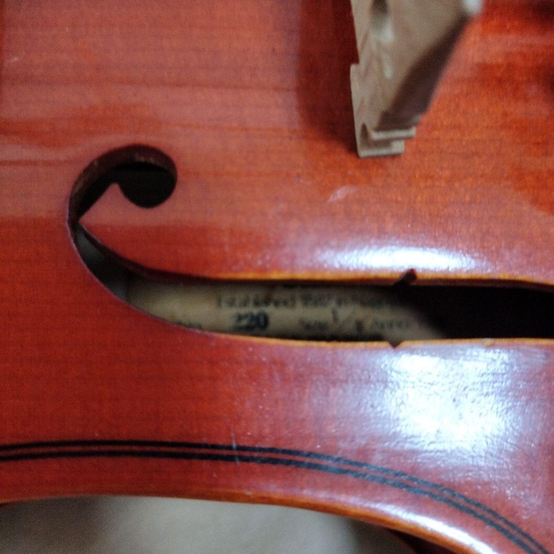 期間限定出品の為値下げSUZUKi　220　1/4 バイオリン 本体と弓とケース