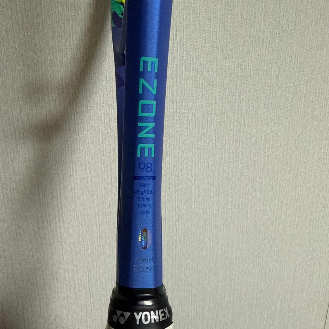 YONEX EZONE 98 テニスラケット　G3