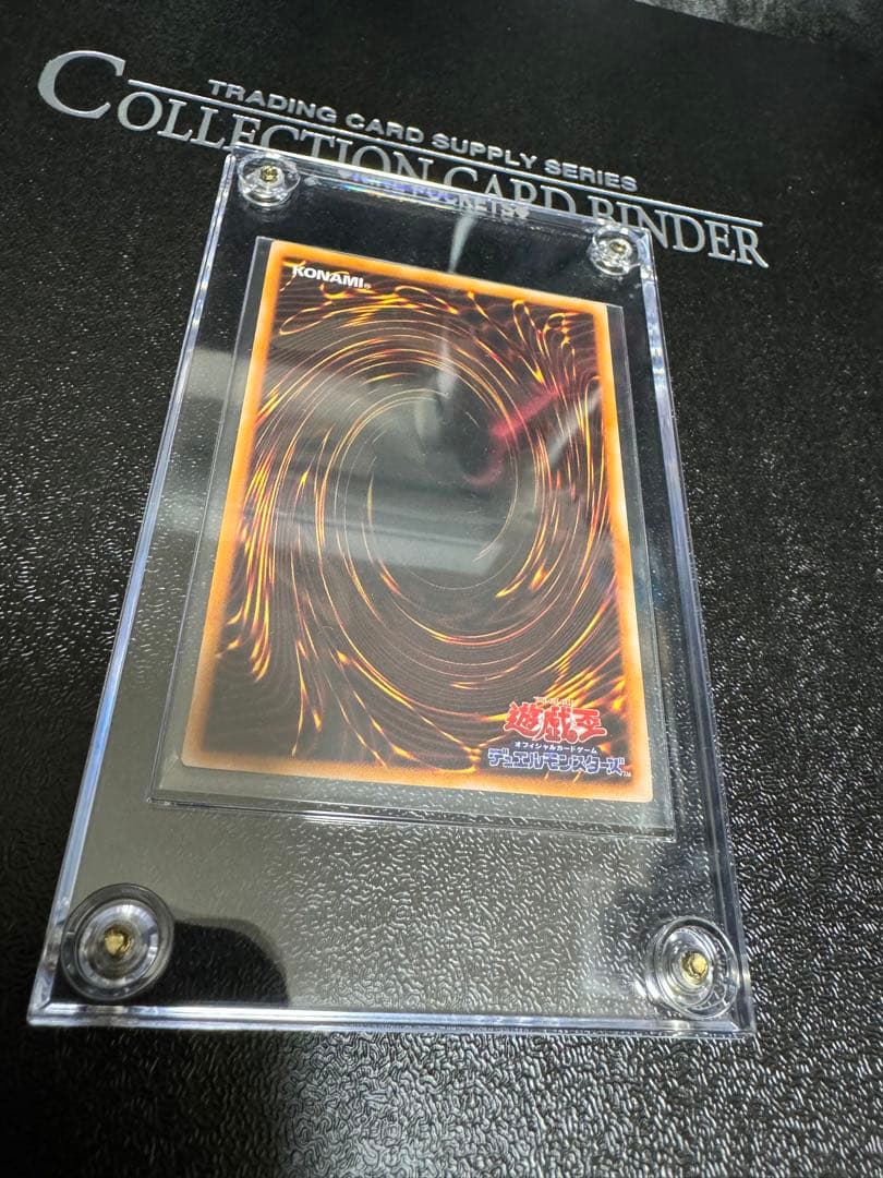 るんご　黒魔導士　遊戯王　中国語