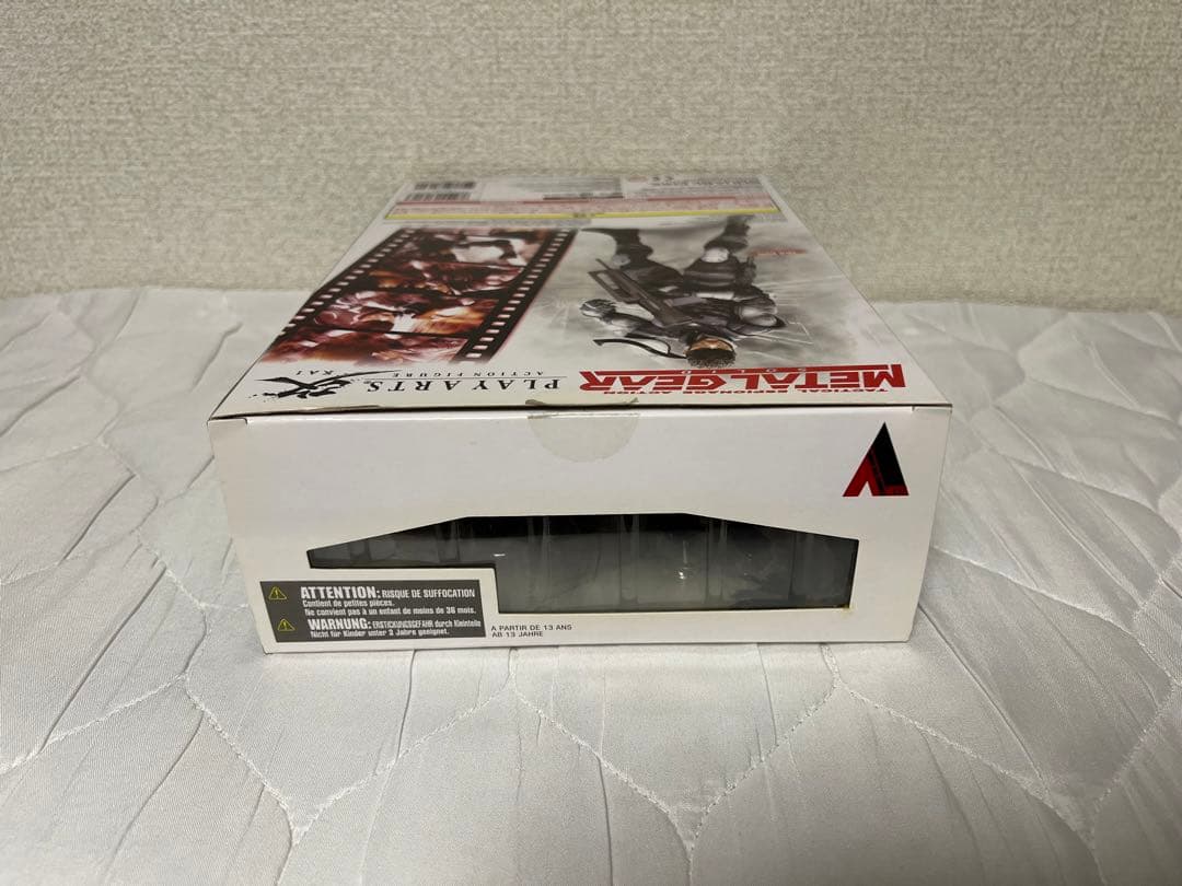 メタルギアソリッド PLAY ARTS改 フィギュア ソリッド・スネーク