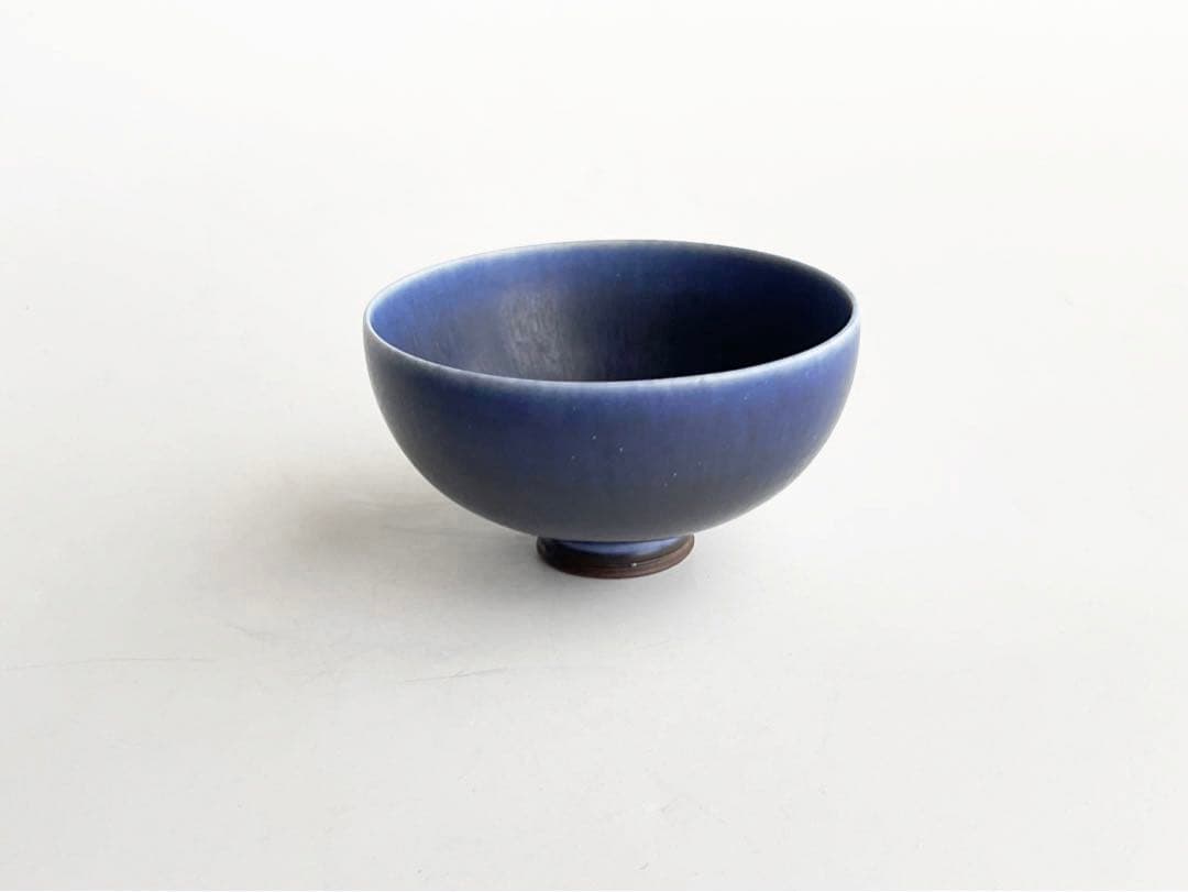 ベルント・フリーベリ　Berndt Friberg グスタフスベリ　青釉　盃