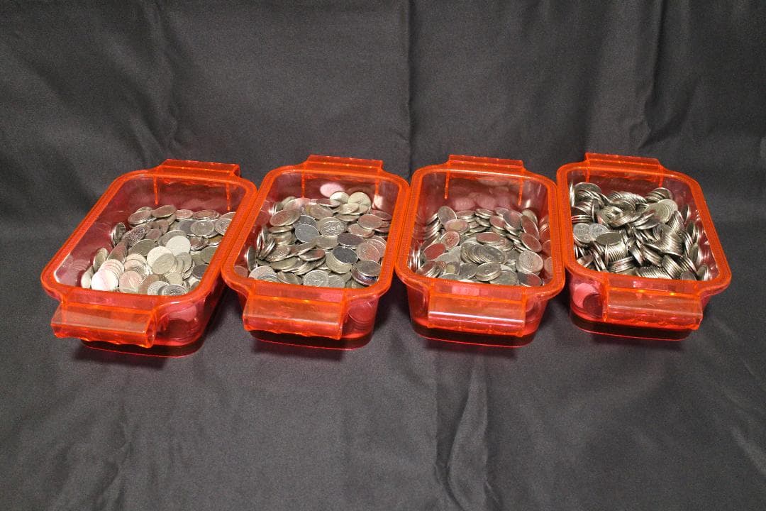 メダル スロット 25パイ 約9kg （ドル箱付き）