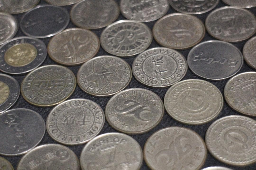 メダル スロット 25パイ 約9kg （ドル箱付き）