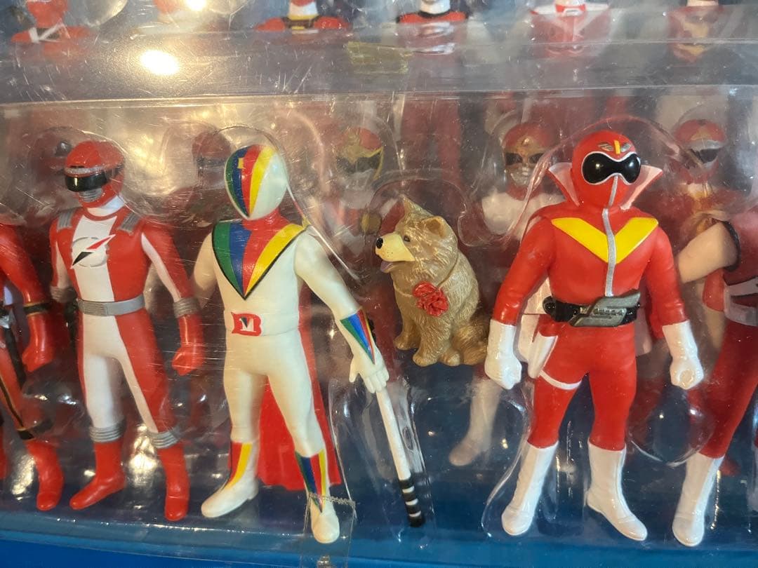 30戦隊レッドヒーロー大集合　スーパー戦隊シリーズ　バンダイ