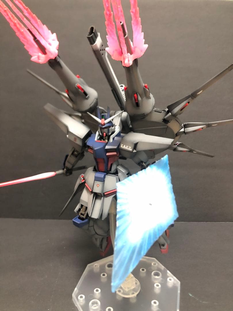 HGCE レジェンドガンダム　全塗装完成品　SEED バンダイ　ガンプラ