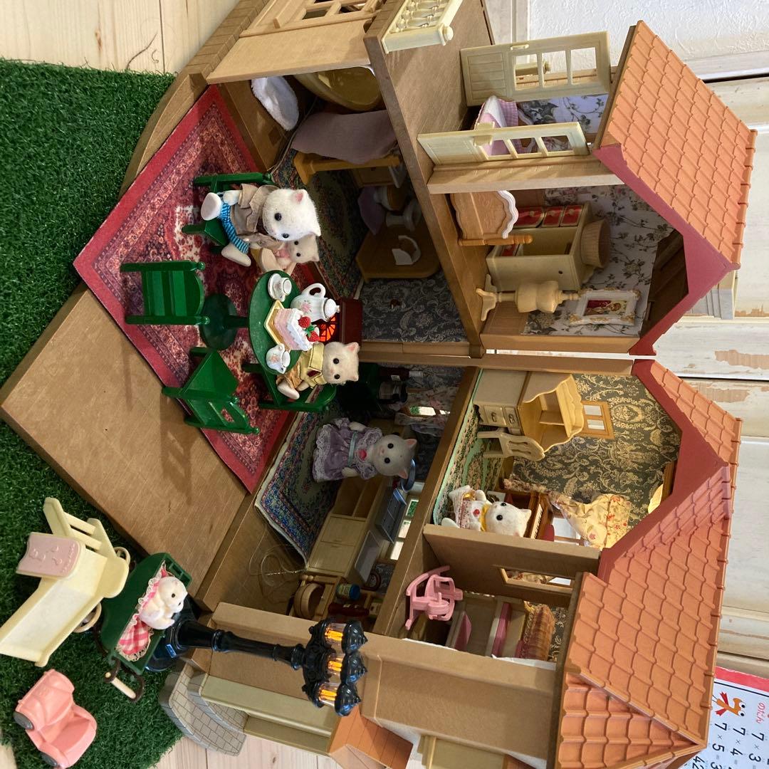 あかりの灯る大きなお家 シルバニアファミリー ペルシャネコ ファミリー セット