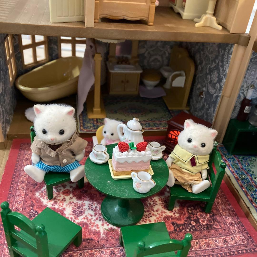 あかりの灯る大きなお家 シルバニアファミリー ペルシャネコ ファミリー セット