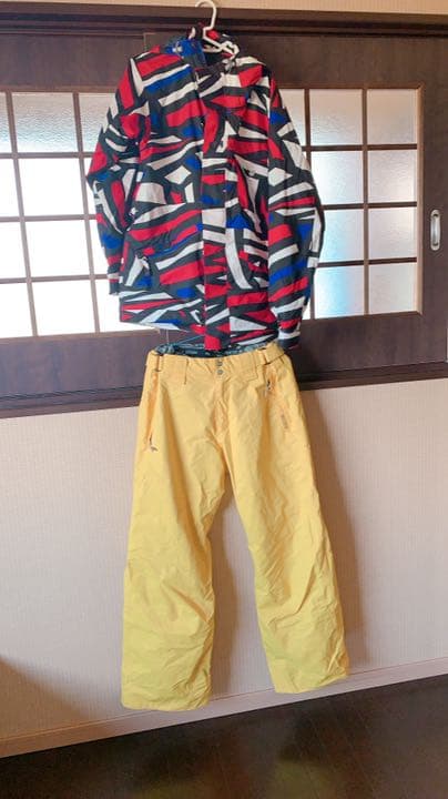 スノーボードウェア　HELLYHANSEN