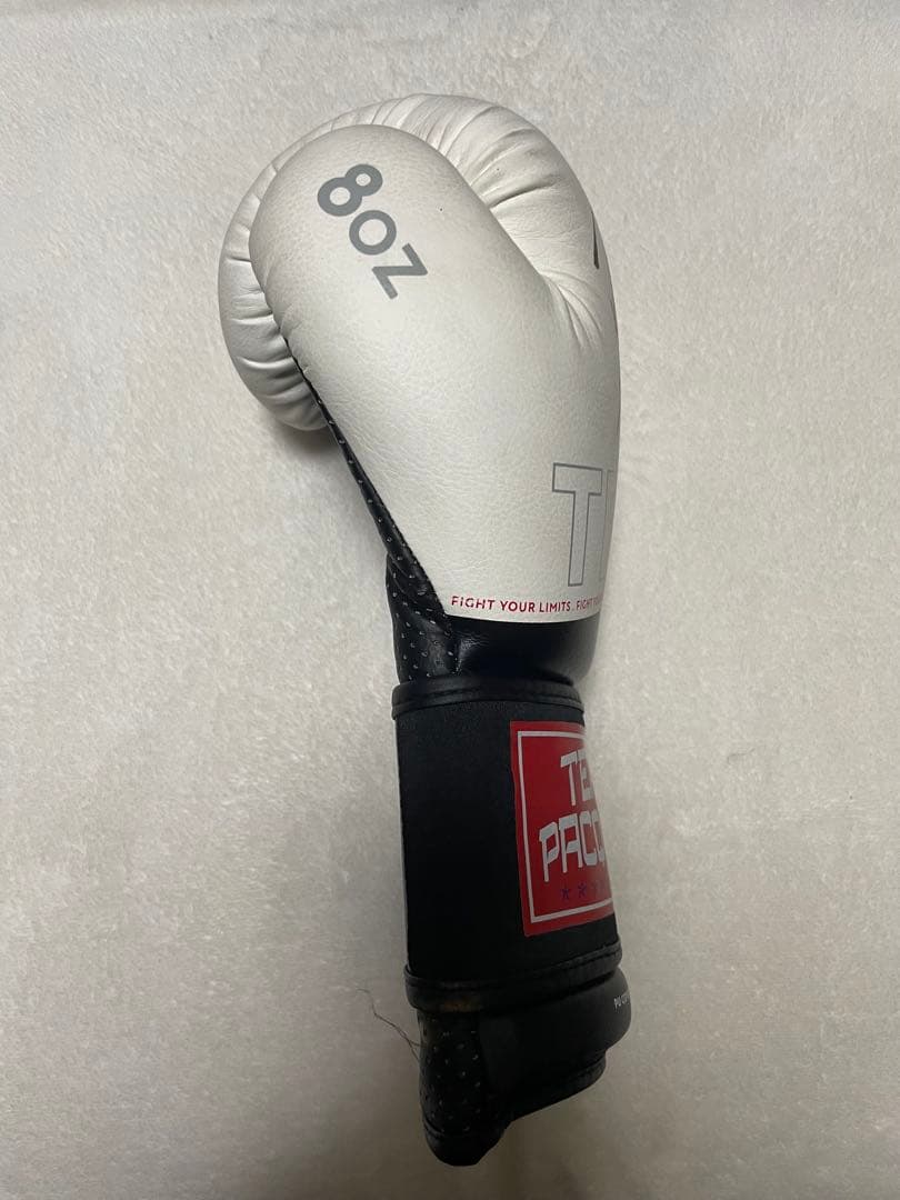 パッキャオTRNG ボクシンググローブ 8oz 直筆サイン入り右のみ