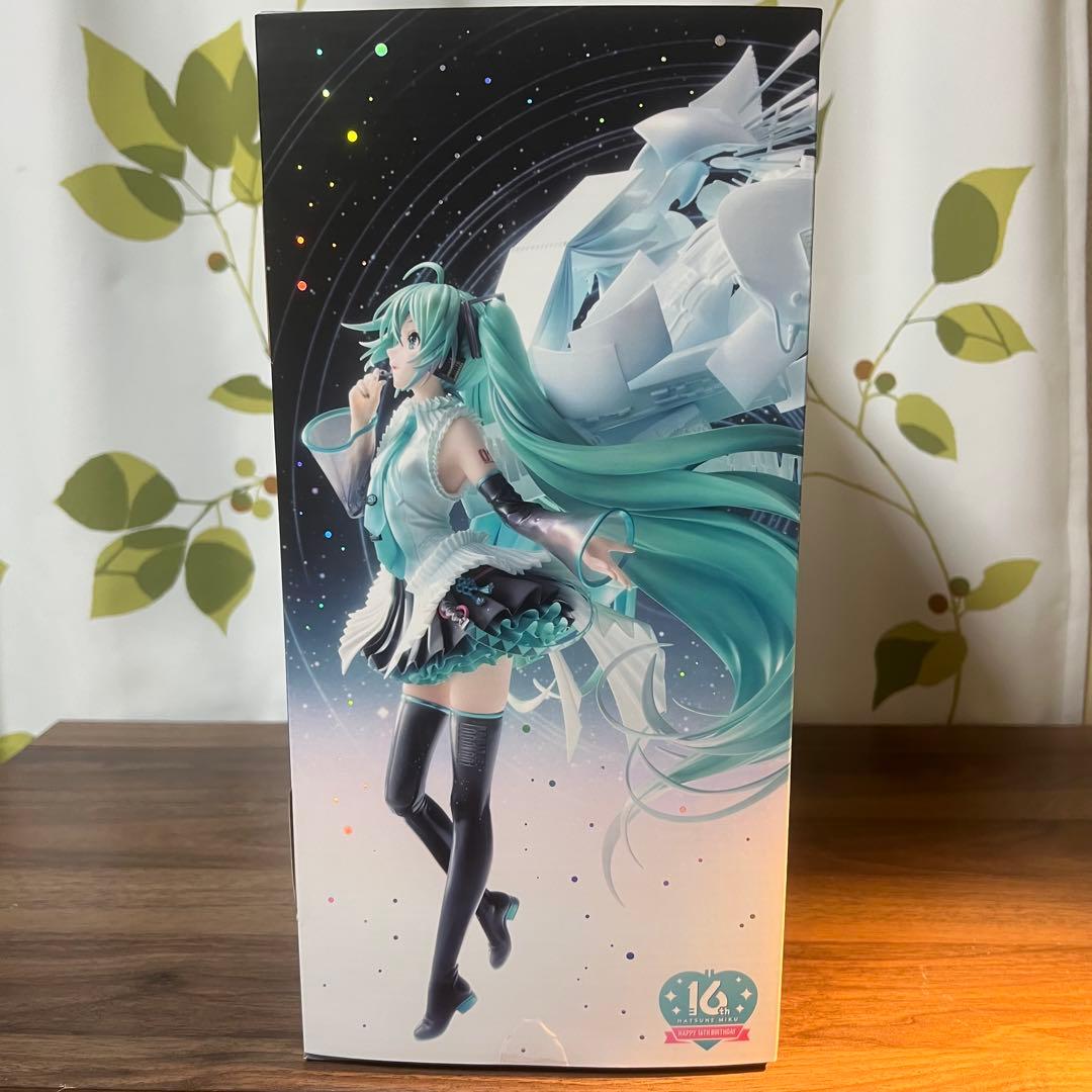 【新品未開封】初音ミク Happy 16th Birthday Ver.