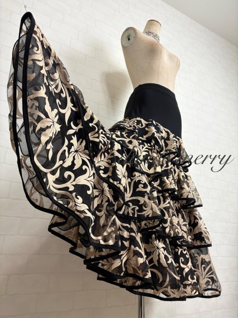 ＊新品　社交ダンス　ツーピース　黒　ベージュ　長袖　バルーン袖　パーティ2412