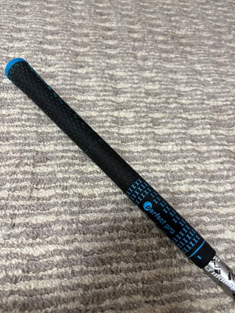 美品　アッタスMB FW65S タイトリストスリーブ付き5番用　送料込み