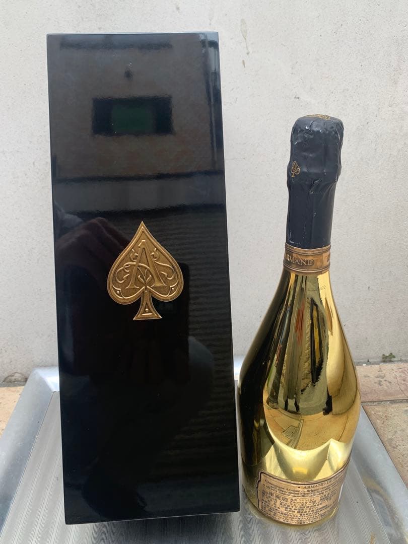 アルマン・ド・ブリニャック ゴールド 750ml／正規品・未開栓・箱付き
