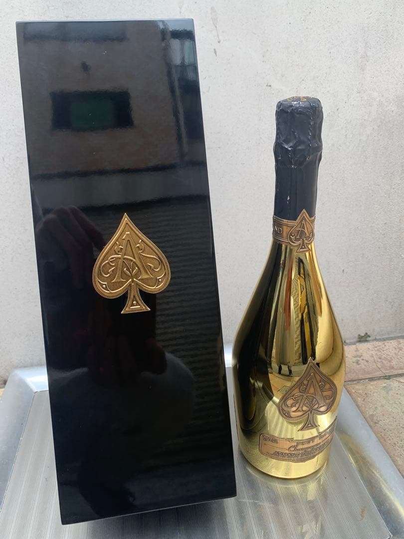 アルマン・ド・ブリニャック ゴールド 750ml／正規品・未開栓・箱付き