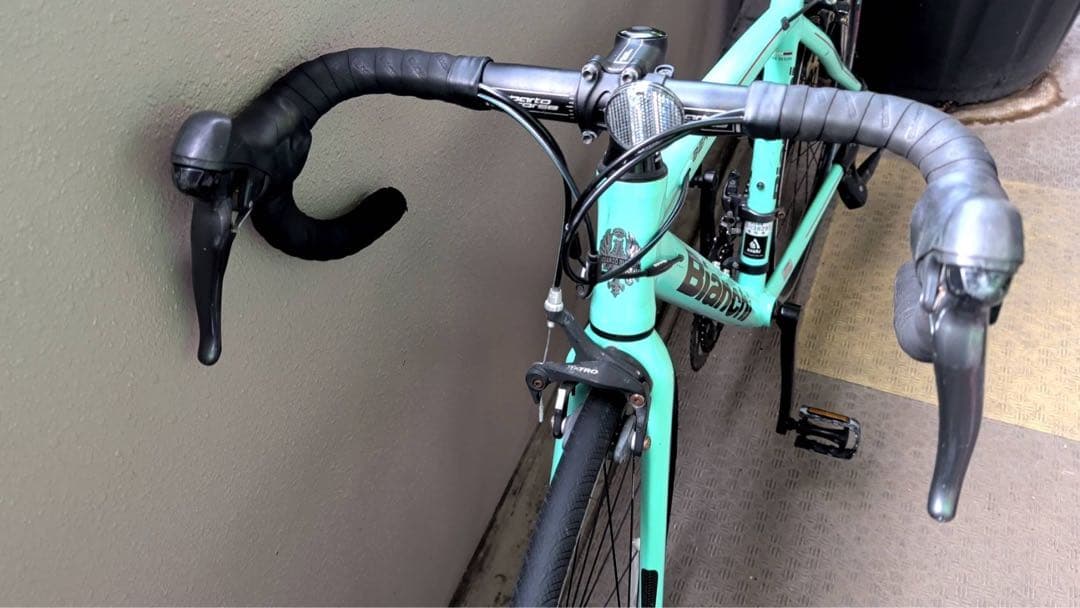 ビアンキBERGAMO（ベルガモ）ロードバイク あさひ限定 ロードバイク 自転車