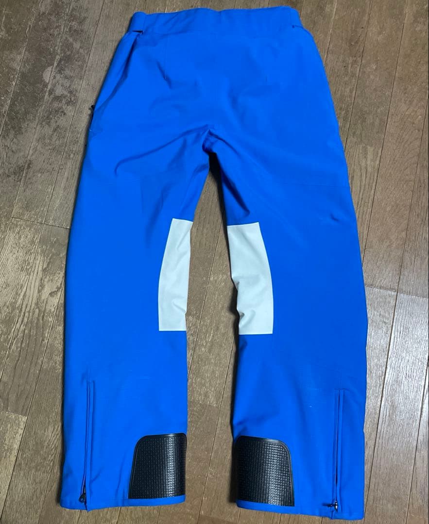 オンヨネ スキーウェア 上下Ｌ　サロモンワッペン付き