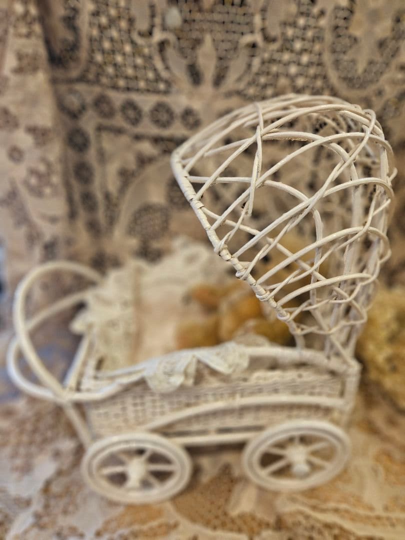 フランスアンティーク風　乳母車　ベビーカー　藤　オブジェ　ブロカント
