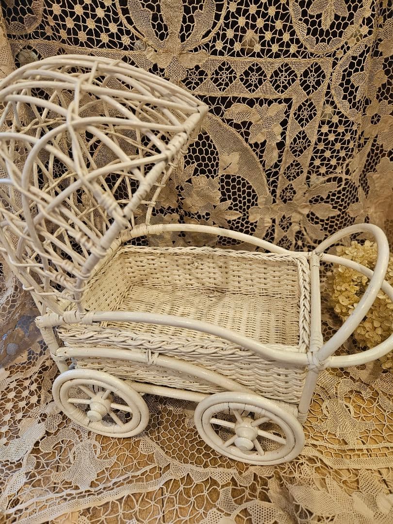 フランスアンティーク風　乳母車　ベビーカー　藤　オブジェ　ブロカント