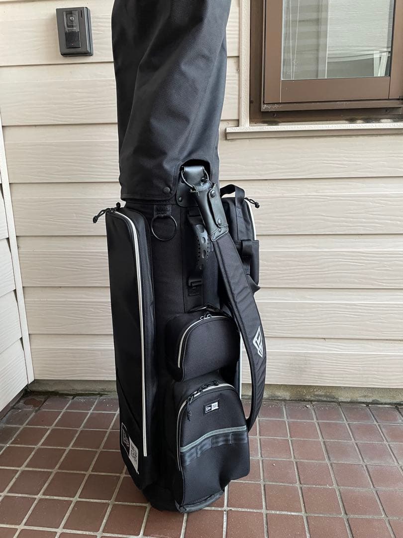 NEW ERA ニューエラキャディバッグ ブラックxシルバー ポーチ付き