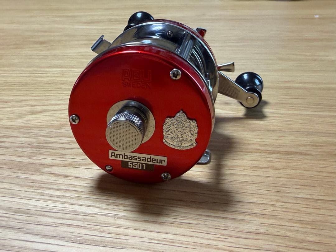 アブガルシアAmbassadeur 5501C ファクトリーチューンレッド