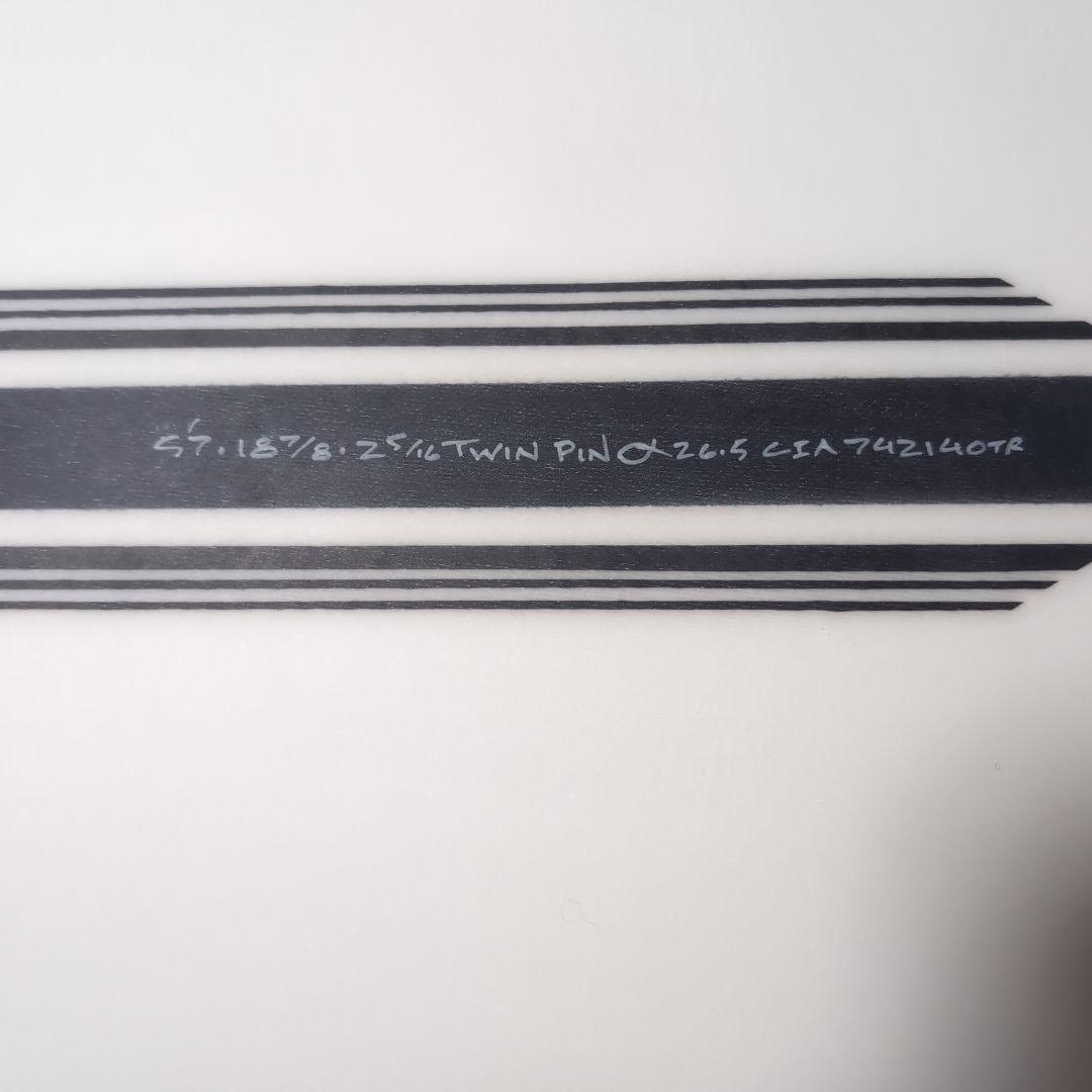 Twin Pin ショートボード 5'7　推奨フィン付き（フューチャー）