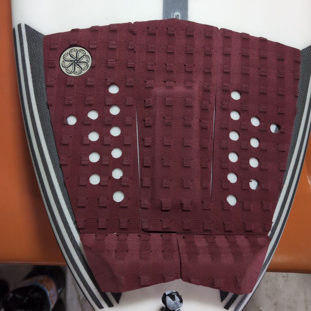 Twin Pin ショートボード 5'7　推奨フィン付き（フューチャー）