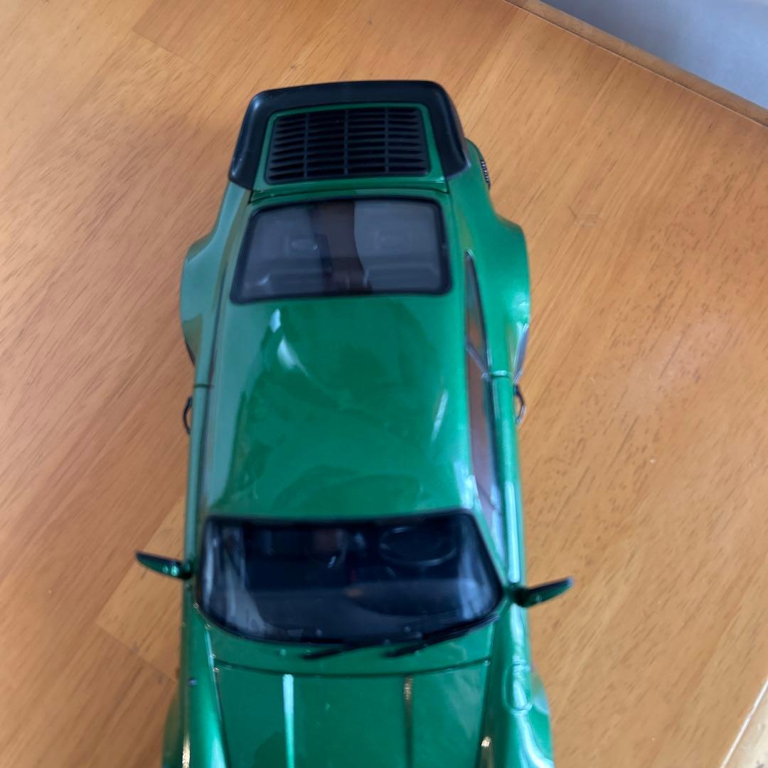 1/18ノレブ　ポルシェ911ダーボー