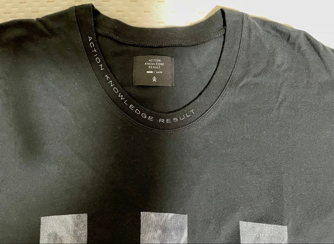 UVERworld ニルズ×AKR オリジナルTシャツセット 紙袋付属