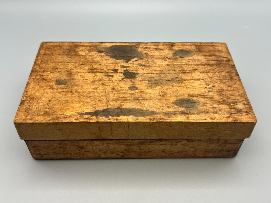 【海】江戸明治金工　鶏親子　手彫　目貫一体　銅製鍍金　骨董品　専用箱付