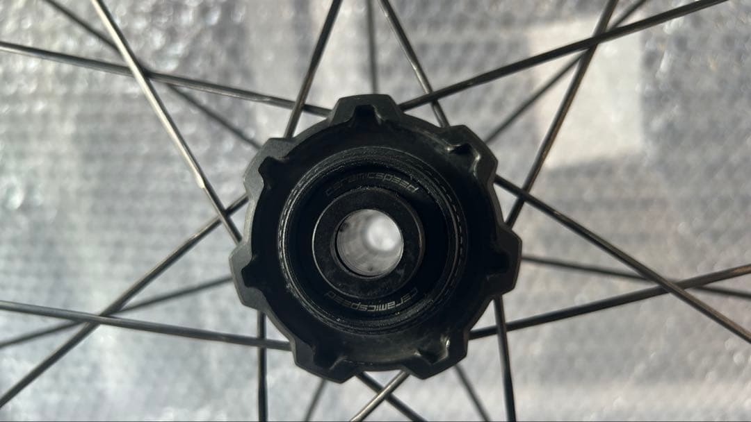 SCOPE R4 カーボンホイール前後セット 特別デカール仕様