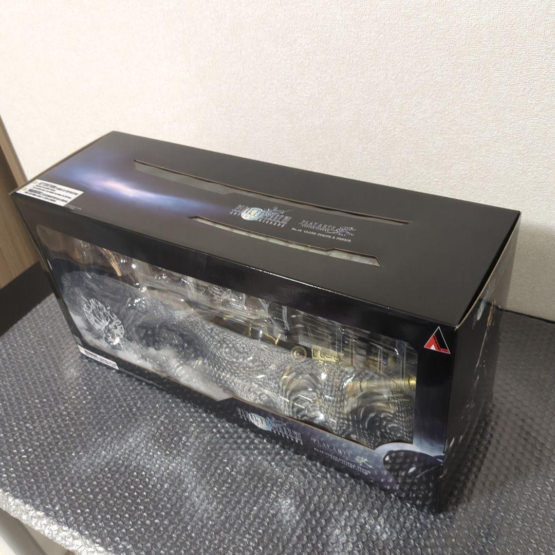 【希少・美品】プレイアーツ改　クラウド・ストライフ&フェンリル　フィギュア