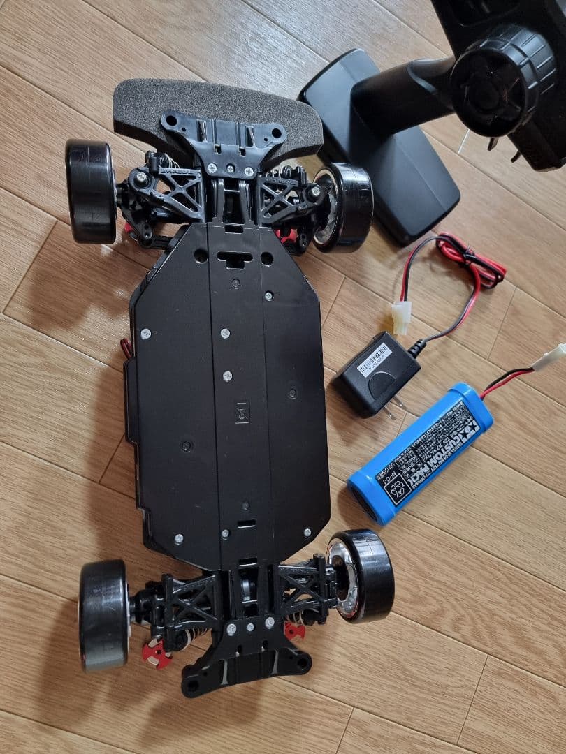 タミヤ TT02 シャーシとフェラーリ 458 イタリア ボディ