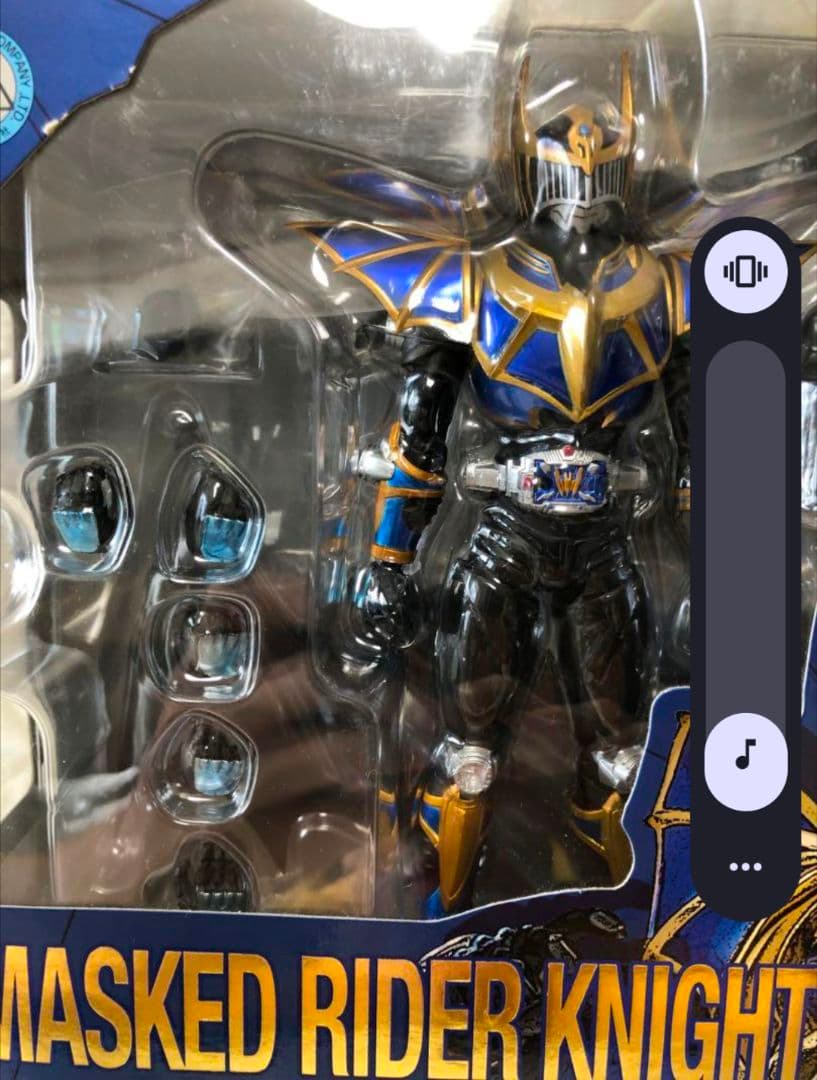 【新品未開封品】S.H.フィギュアーツ 仮面ライダー龍騎サバイブ ナイトサバイブ