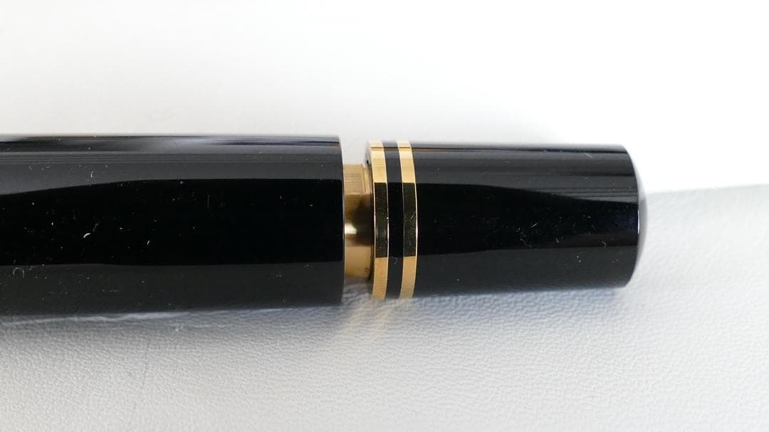 万年筆：ペリカン（Pelikan）スーベレーン M800 FP 黒 BB