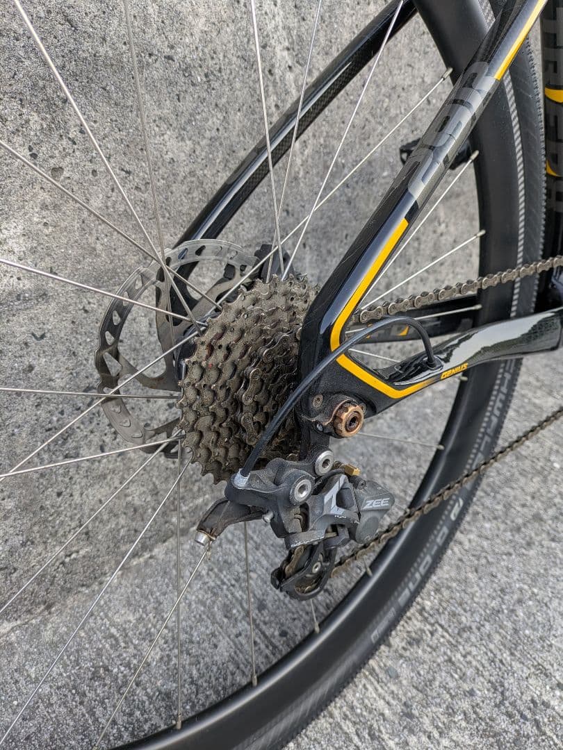 ＴＲＩ FOX カーボンフレーム 29インチ MTB