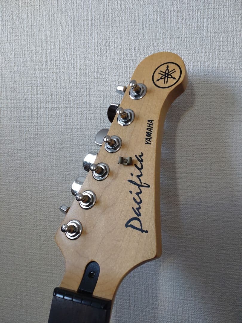 Yamaha Pacifica 112　ブラックエレキギター